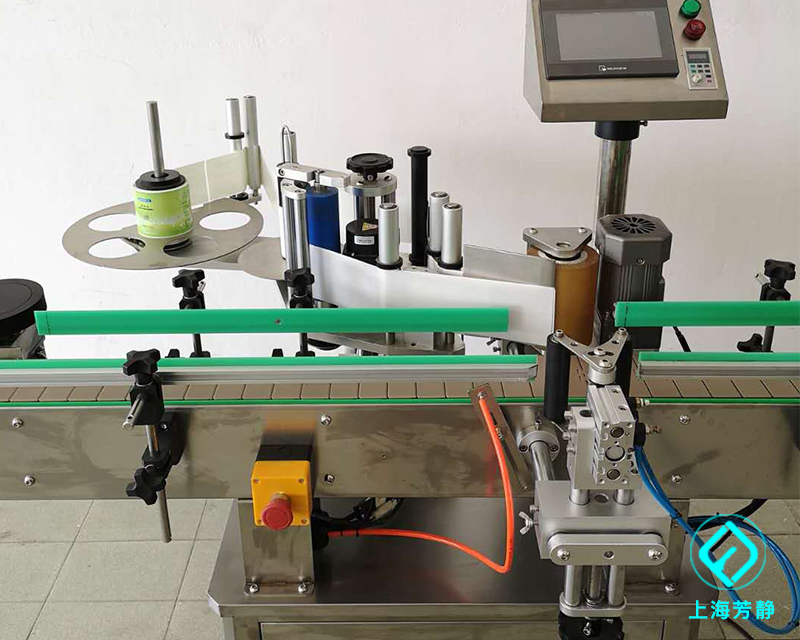 高速圆瓶贴标机.jpg